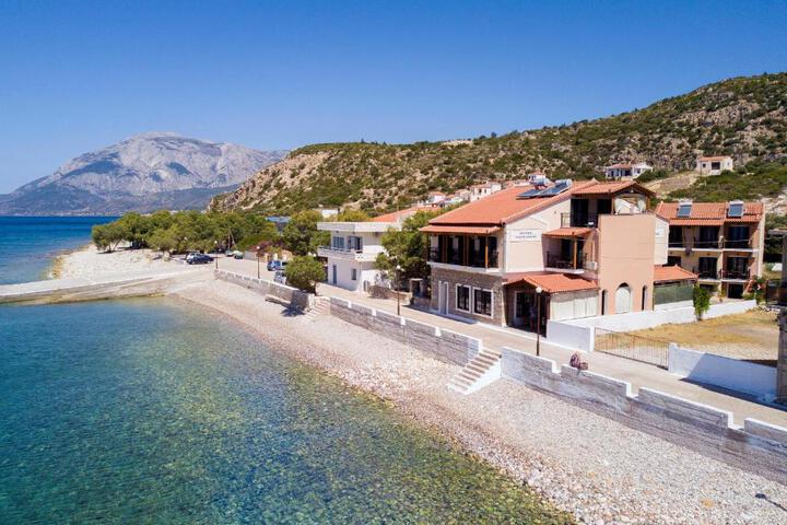 Amfilissos Hotel