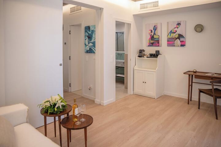 Room 85 of 182