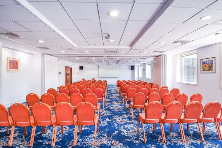 Meeting 216 of 263