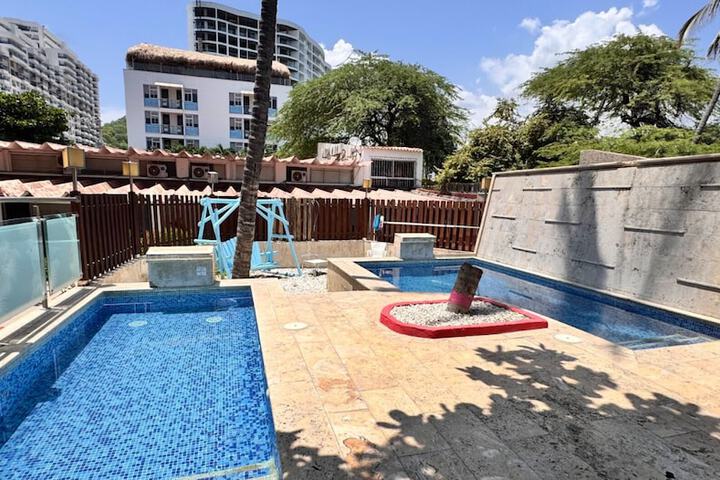 Hotel Pool