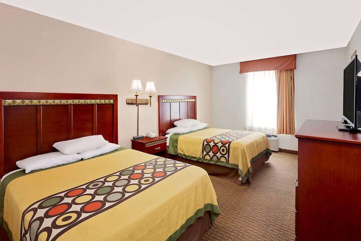 Room 7 of 14