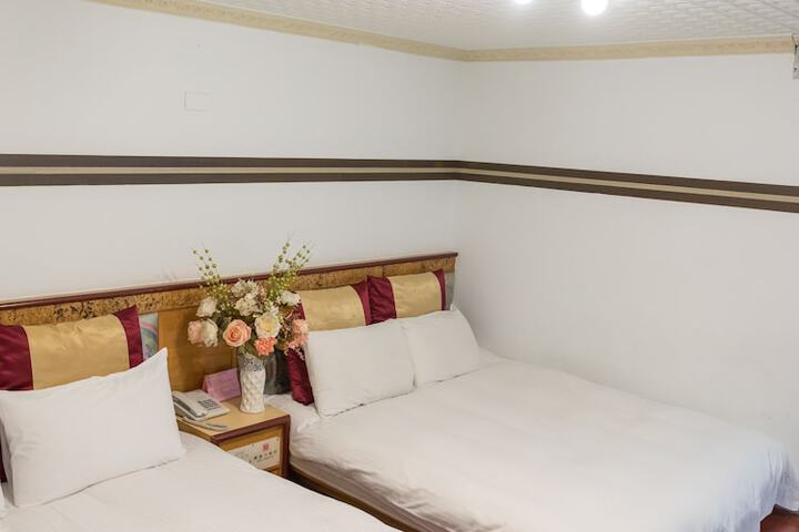 Room 27 of 36