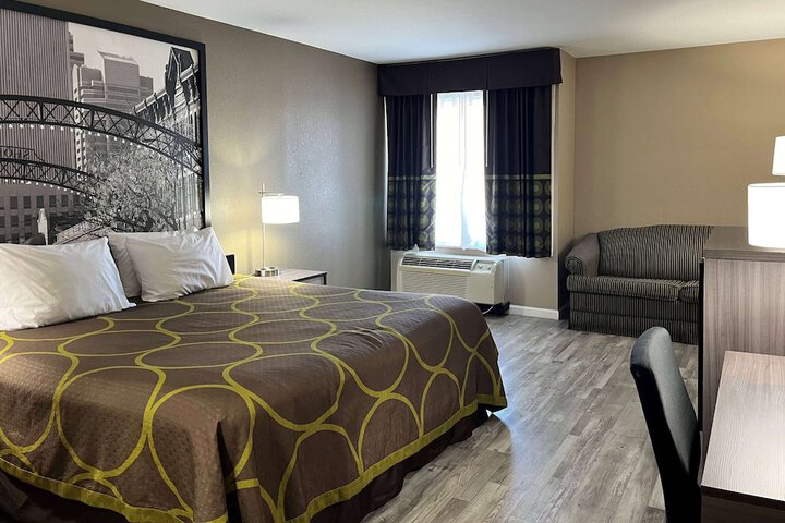 1 King Bed (1 of 3)