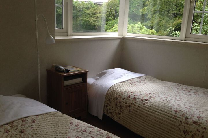 Room 5 of 23