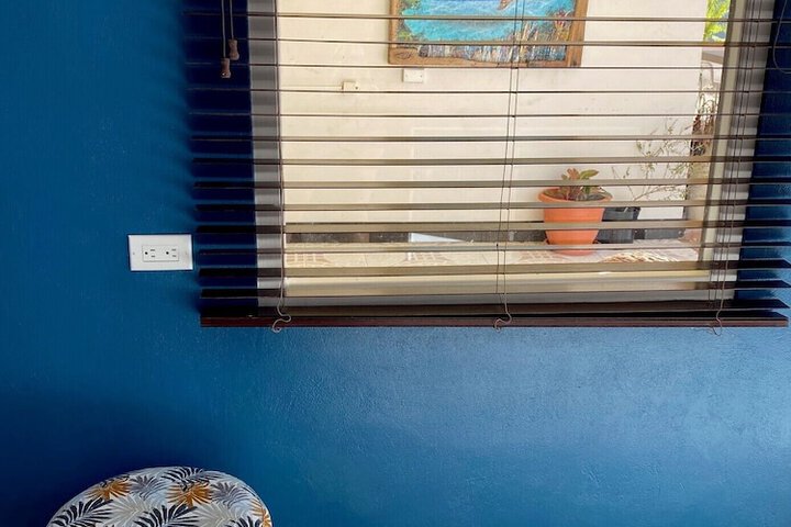 Room 37 of 73