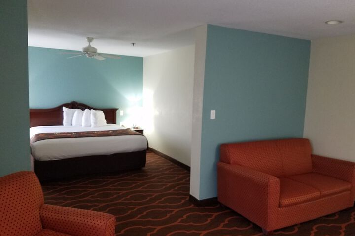 1 King Bed (2 of 45)
