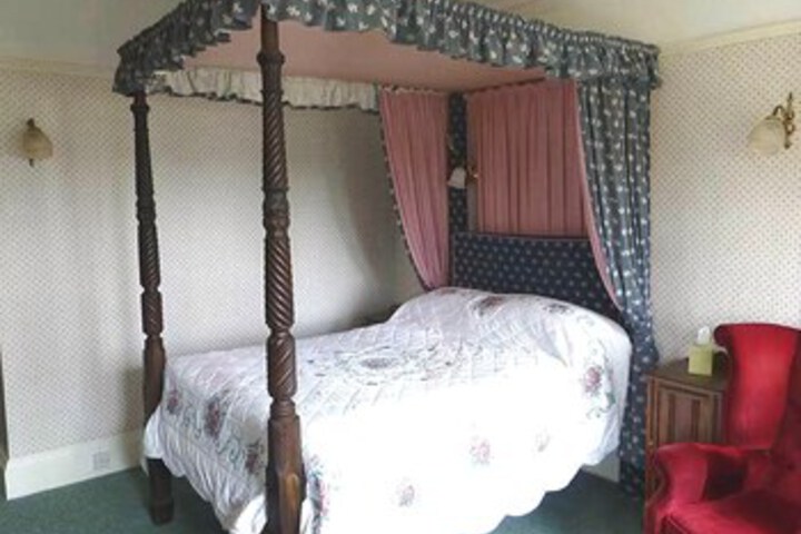 Room 48 of 51