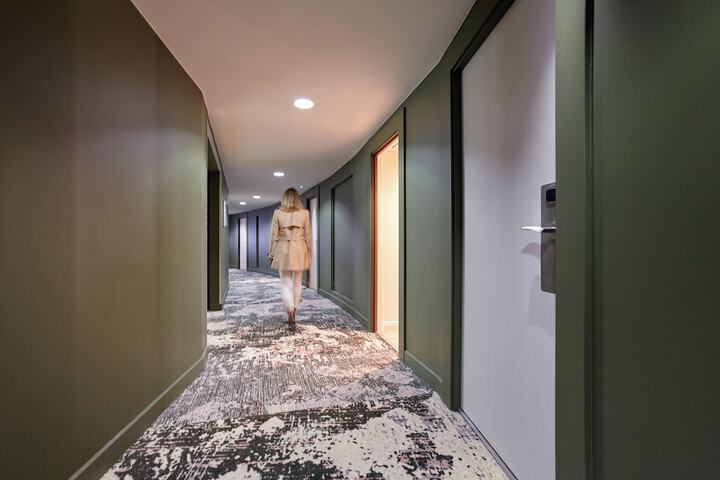 Guest Lobby