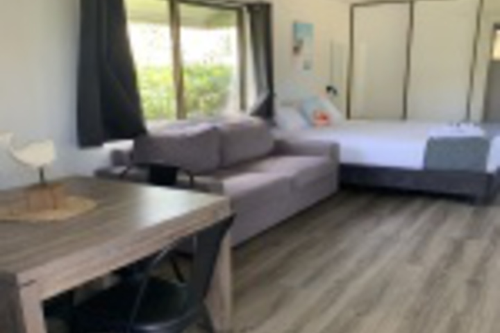 Room 313 of 504
