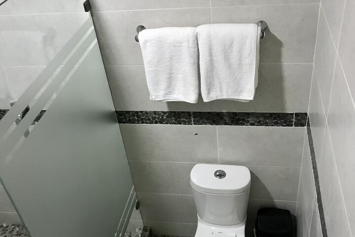 Room 90 of 115