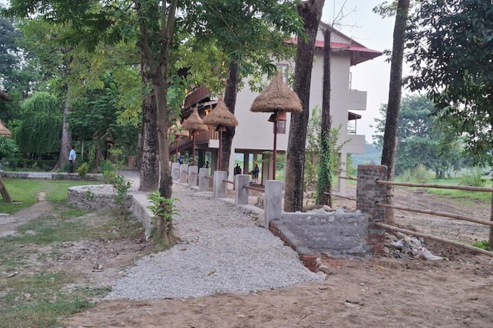 Hotel Exterior 43 of 56