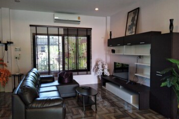 Room 18 of 23