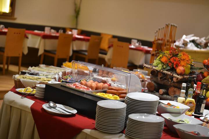 Breakfast/Coffee Service 39 of 59