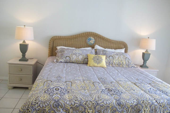 Room 3 of 41