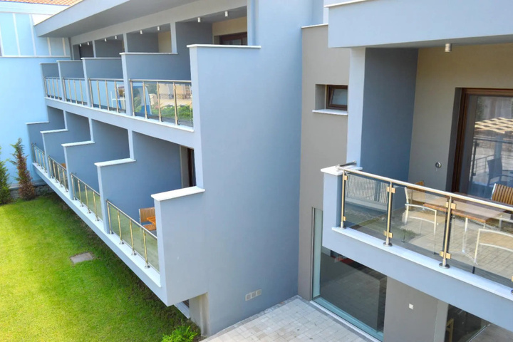 Terrace/Patio 6 of 17