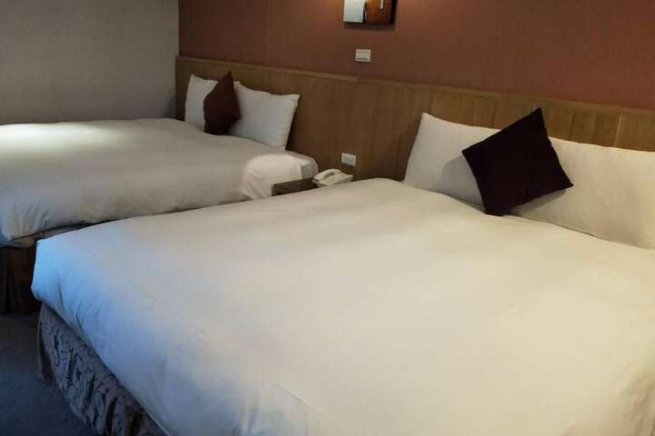 Room 18 of 46