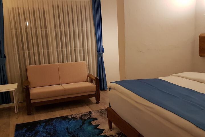 Room 18 of 137