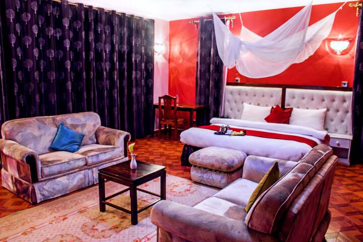Room 42 of 115