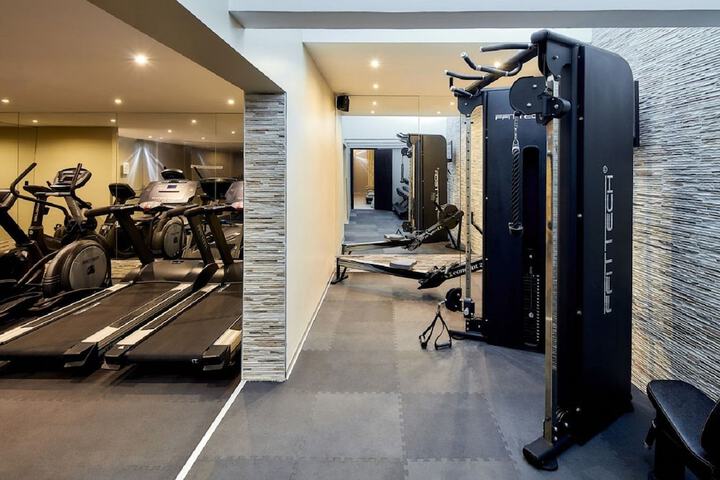 Hotel with Gym