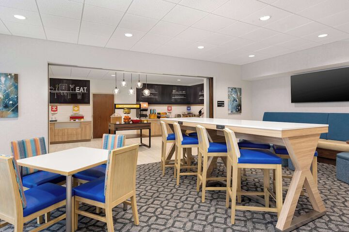 Breakfast/Coffee Service 41 of 49