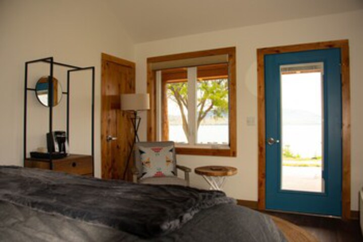 Room 16 of 66