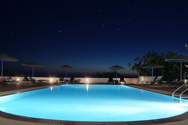 Pool 51 of 63