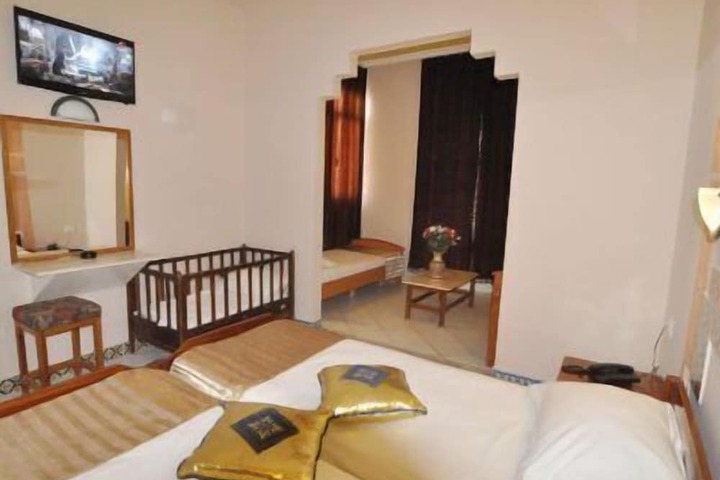 Room 20 of 90