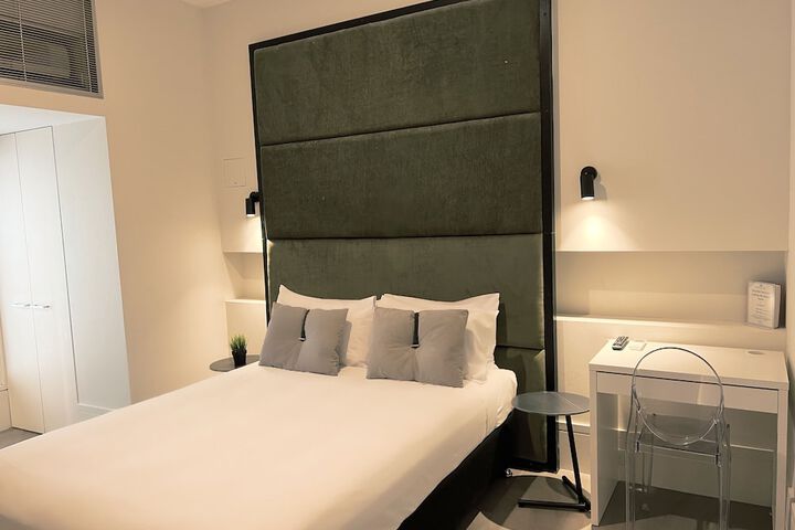 Room 15 of 39