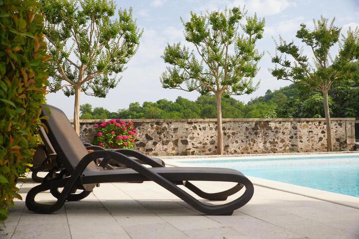 General 12 of 76