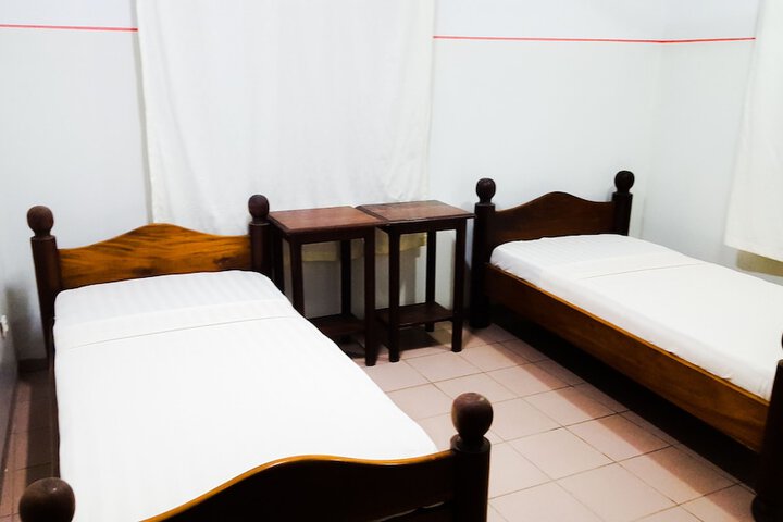 Room 5 of 25