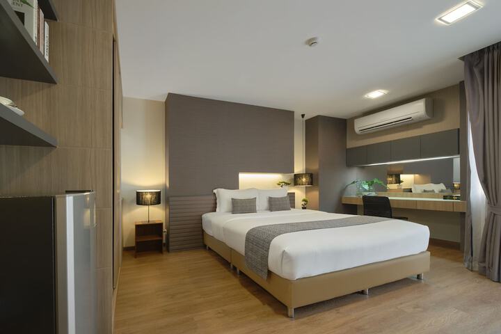 Room 12 of 62