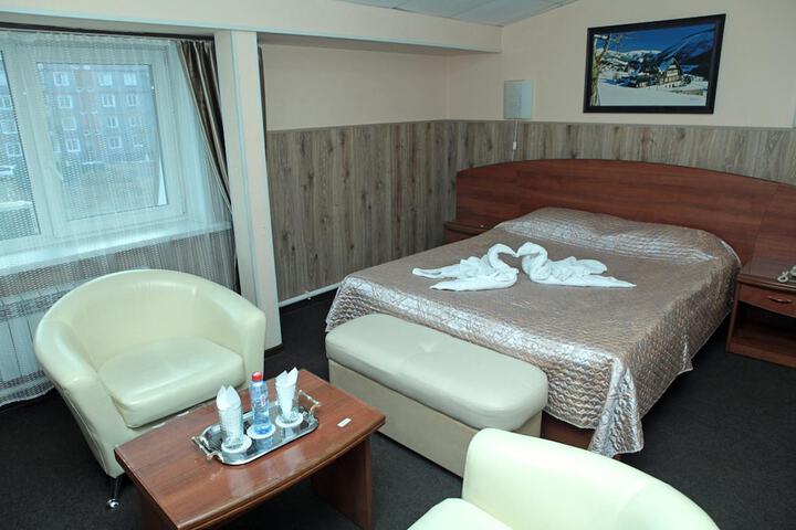 Room 27 of 62