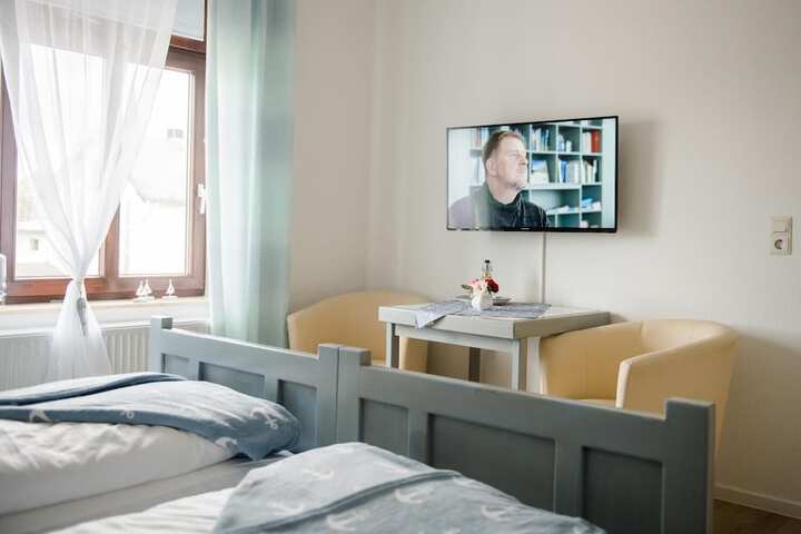 Room 6 of 48