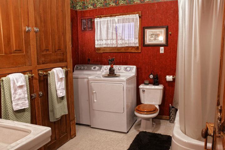 Room 44 of 95