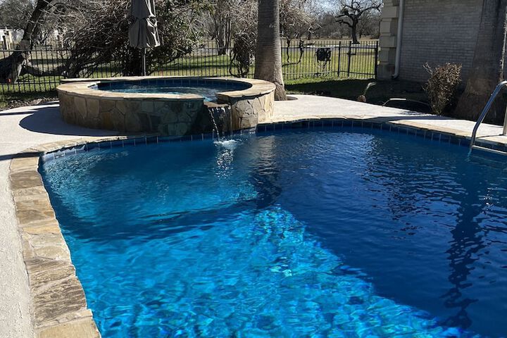 Pool 12 of 43