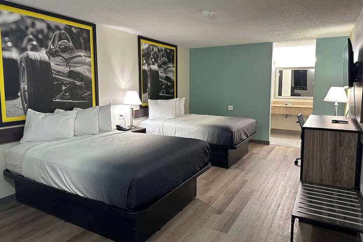 Super 8 by Wyndham Kannapolis in Kannapolis, NC
