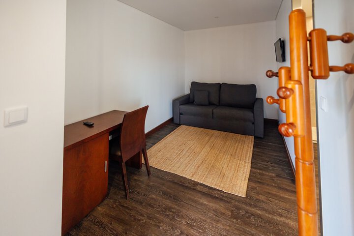 Room 42 of 88
