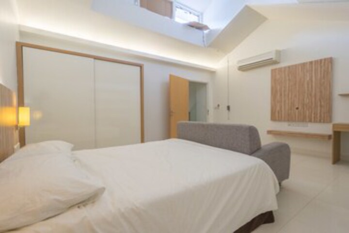 Room 20 of 20