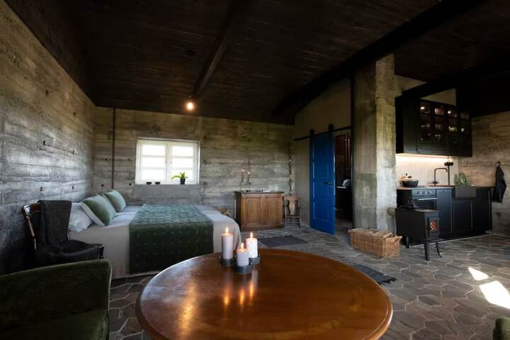 Room 3 of 11