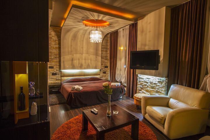 Room 20 of 36
