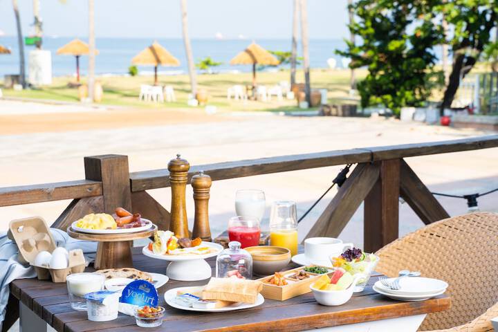 Breakfast/Coffee Service 54 of 114