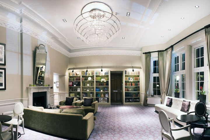 Guest Lobby