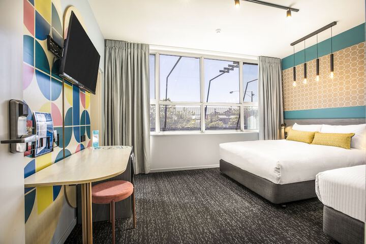 Room 7 of 48