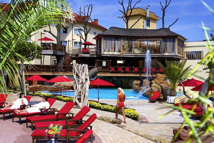 Pools & Facilities