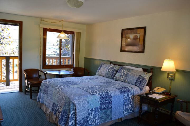 Room 6 of 34