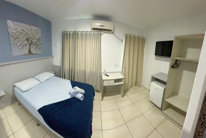 Room 13 of 96