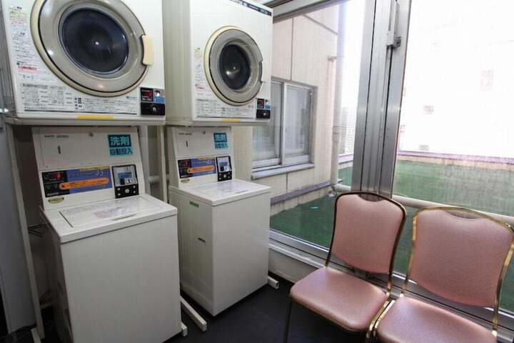 Laundry 27 of 61
