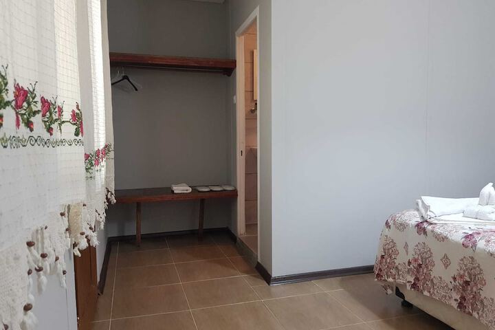 Room 9 of 70