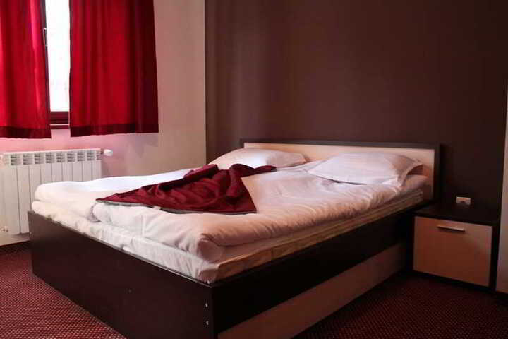Room 10 of 10