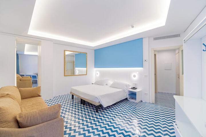 Room 48 of 171